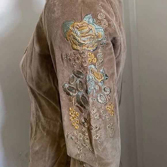 New True meaning corduroy embroidered floral jacket size Large New With Tags A7 - Picture 2 of 16